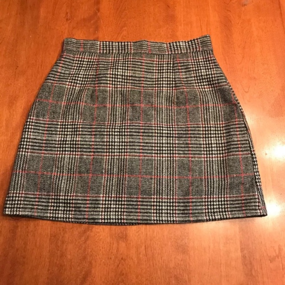 PLAID SKIRT